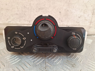 блок управления печки / климат-контроля Renault Clio 3 поколение 2007, 1.2 л., D4F 740, бензин, МКПП, хетчбэк 3 дв., передний привод, 69590001, 69597001, 69597003