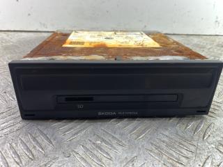 навигация Skoda Octavia 3 поколение (A7) 2016, 1.4 л., CZDA, бензин, хетчбэк 5 дв., передний привод, 5Q0035842B