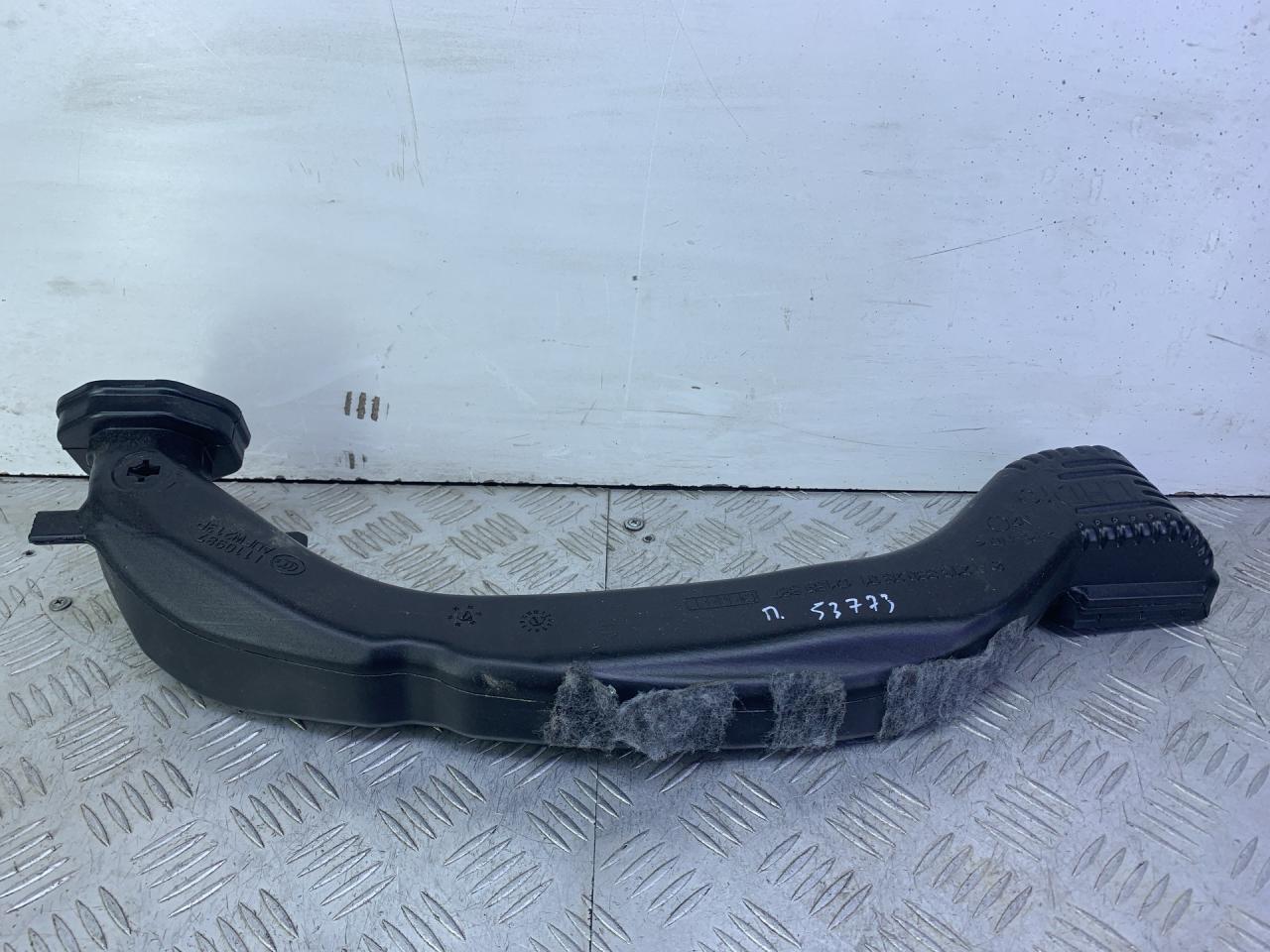 воздуховод Mercedes-Benz E-Класс W213/S213/C238/A238 (2016 - 2020), 2.0 л., OM 654.920, дизель, АКПП, серый, седан, задний привод, A2138302801 - фото №1