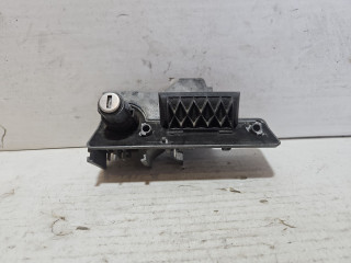 ручка крышки багажника Volkswagen Transporter T5 (2003 - 2009), 7H0827565J