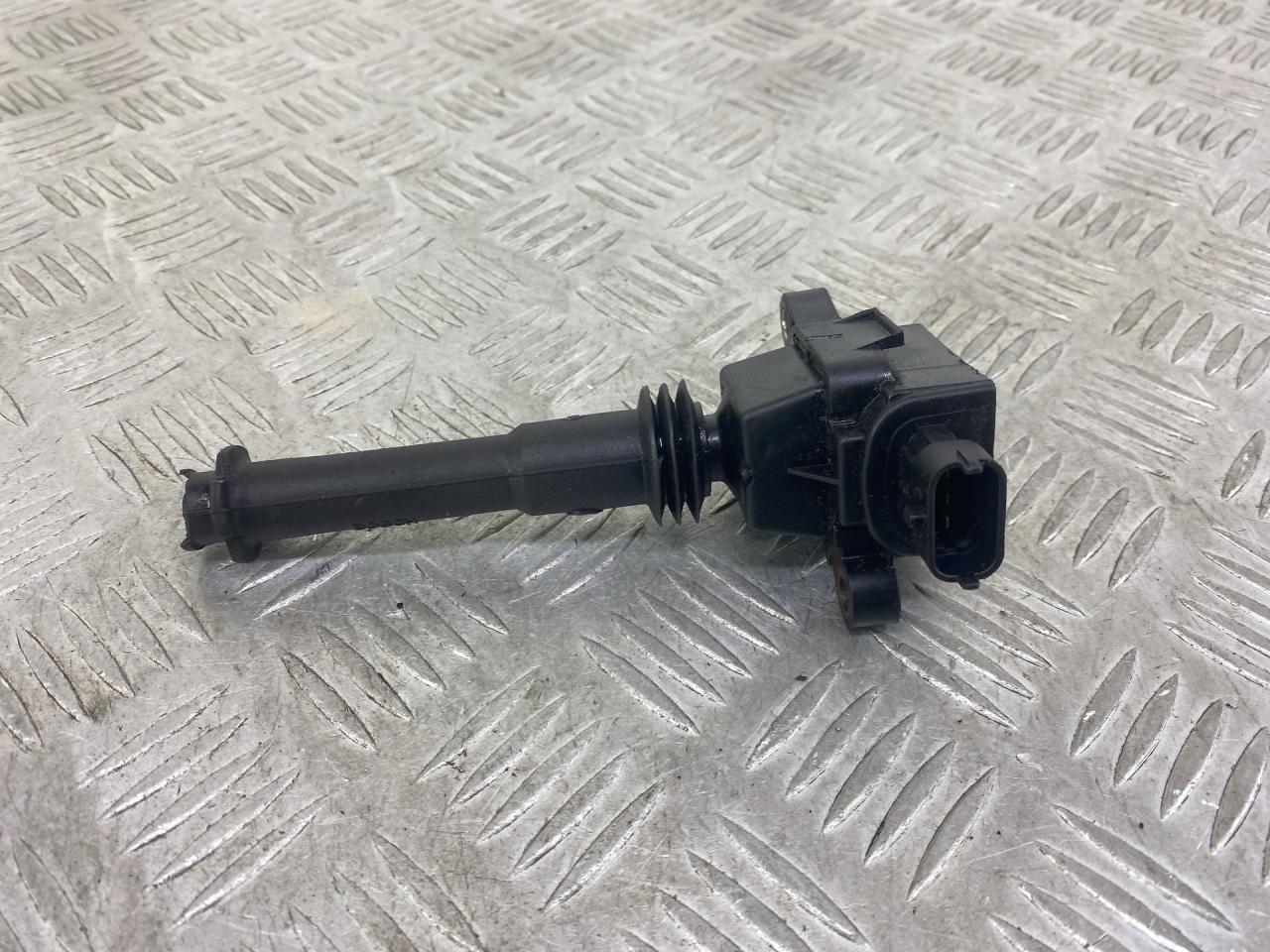 катушка зажигания Lancia Thesis 1 поколение 2005, 2.4 л., 841 D.000, бензин, МКПП, темно-синий, седан, передний привод, 0221504014 - фото №1