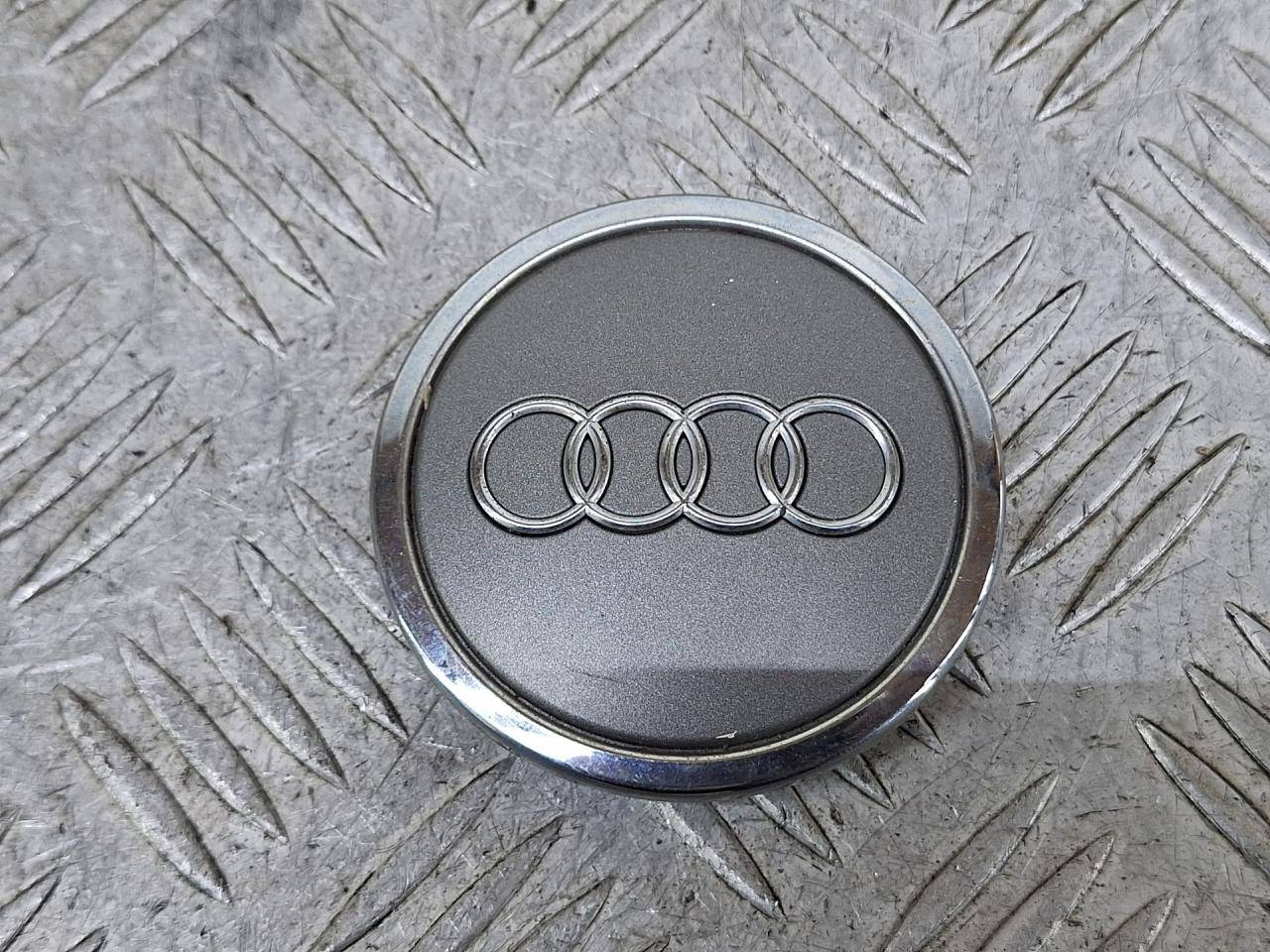 колпачок литого диска Audi A6 4A/C4 (1994 - 1997), 4B0601170A - фото №1