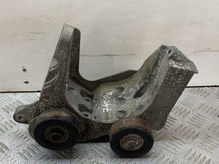 кронштейн генератора Ford Fiesta 5 поколение 2004, 1.3 л., BAJA, бензин, МКПП, хетчбэк 3 дв.