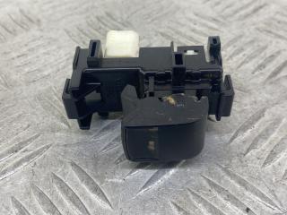 кнопка стеклоподъемника двери передней правой Toyota RAV4 3 поколение (XA30) (2005 - 2008), 8292165