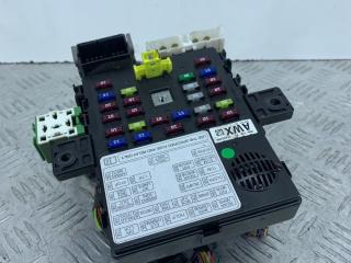 блок предохранителей Chevrolet Spark M300 2012, 1.0 л., бензин, МКПП, красный, хетчбэк 5 дв., передний привод