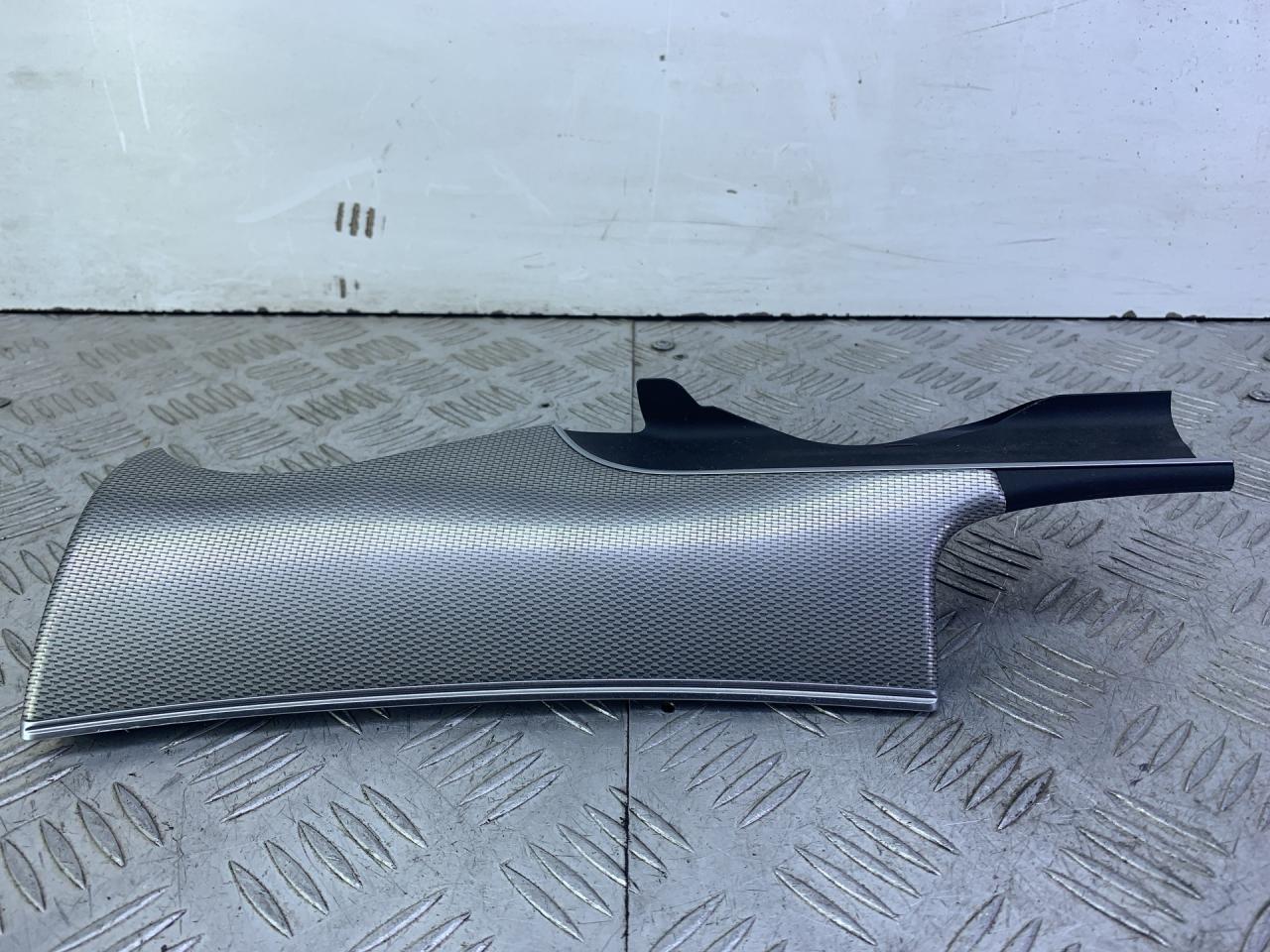 накладка на торпедо (консоль) Mercedes-Benz E-Класс W213/S213/C238/A238 (2016 - 2020), 2.0 л., OM 654.920, дизель, АКПП, серый, седан, задний привод, A2136807400 - фото №1