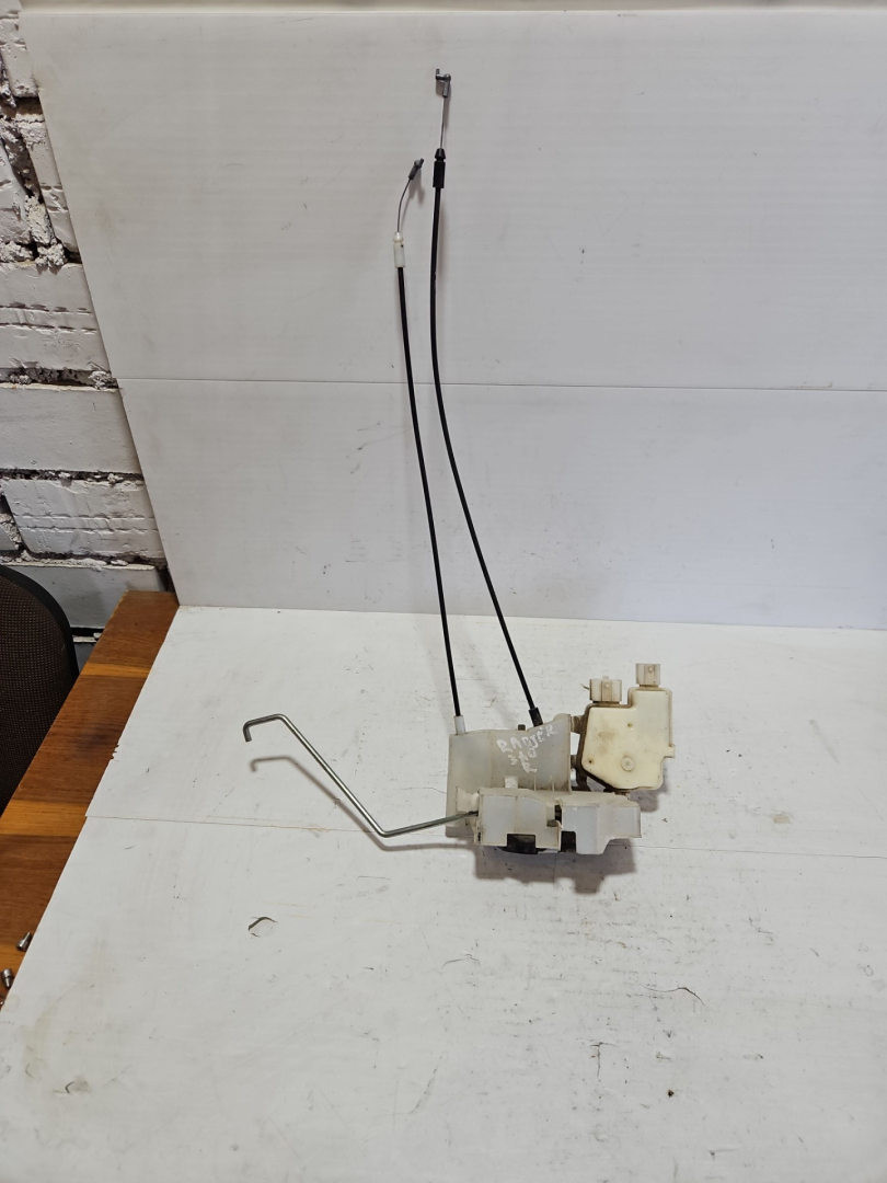 замок двери задней правой Ford Ranger 2 поколение (2006 - 2009) - фото №1