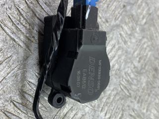 моторчик заслонки печки Land Rover Discovery 3 поколение L319 2007, 2.7 л., 276DT, дизель, АКПП, серый, внедорожник 5 дв., полный привод, MF113930-0681