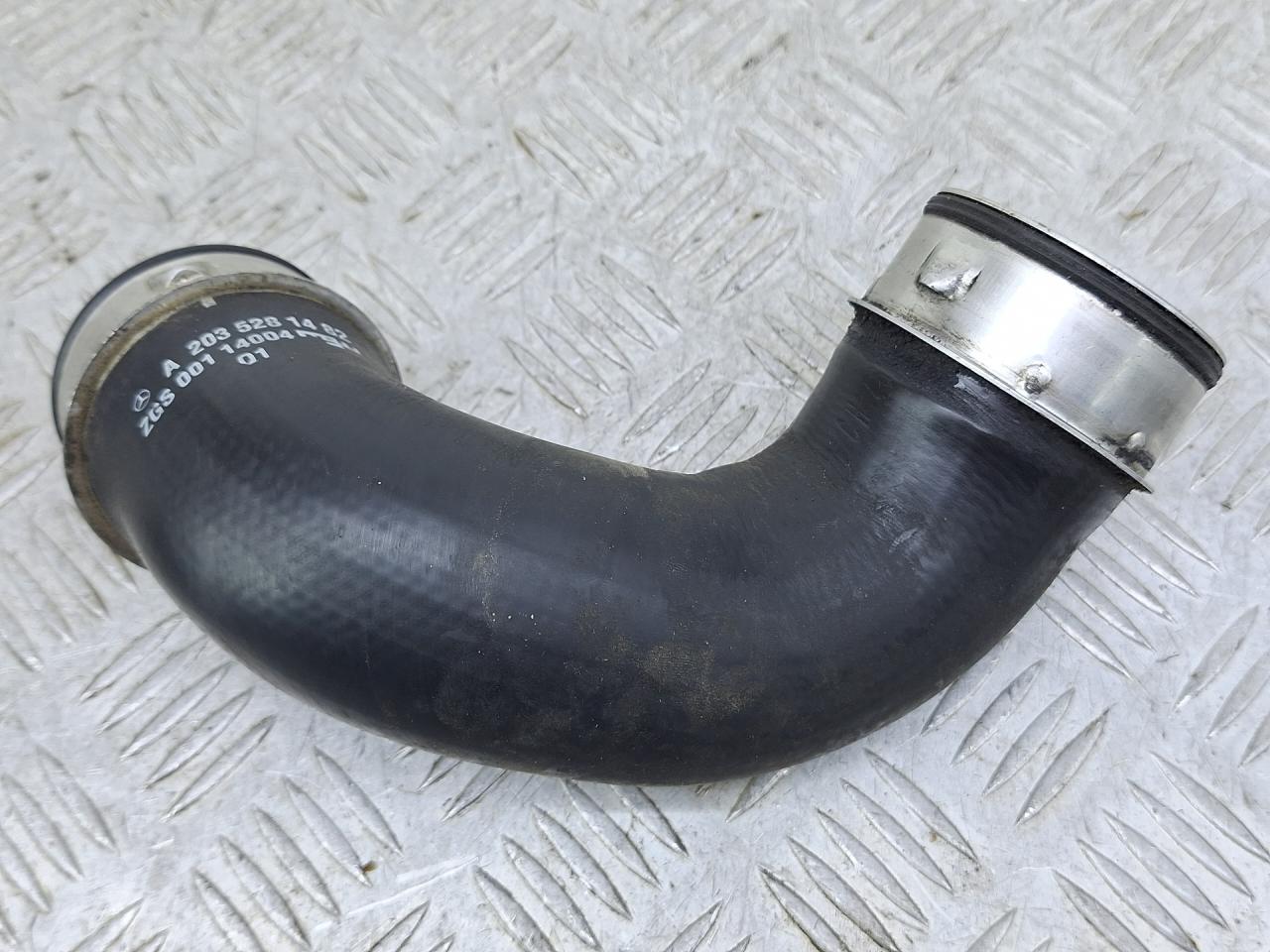 патрубок интеркулера Mercedes-Benz C-Класс W203/S203/CL203 (2000 - 2004), A2035281482 - фото №1