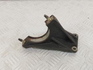 кронштейн полуоси Ford Fiesta 5 поколение [рестайлинг] (2005 - 2010), 1.3 л., бензин, МКПП, синий, хетчбэк 5 дв., передний привод, 2S6W3K305AB
