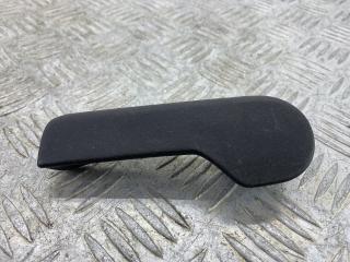 захватный крюк капота Skoda Yeti 1 поколение 2013, 2.0 л., CFHF, дизель, 6МКПП, серый, универсал, полный привод, 1J1823533C