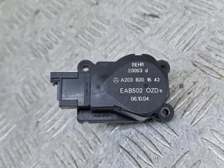 моторчик заслонки печки Mercedes-Benz E-Класс W211/S211 2004, 3.2 л., M 112.954, бензин, АКПП, серебро, универсал, задний привод, A2038201642