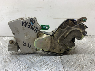 замок двери передней правой Nissan Almera N16 [рестайлинг] (2002 - 2006)