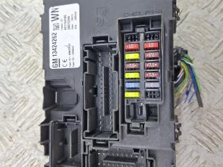 блок предохранителей Opel Corsa D [2-й рестайлинг] 2014, 1.2 л., A 12 XER, бензин, МКПП, хетчбэк 3 дв., передний привод, 401154265, 13424262, 28372266