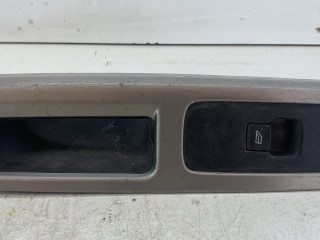 кнопка стеклоподъемника двери передней правой Volvo V50 1 поколение 2005, 2.4 л., B 5244 S, бензин, МКПП, универсал, передний привод, 03451300, 30658448, 8679669