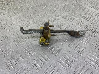 ограничитель открывания двери Renault Scenic 1 поколение [рестайлинг] 2002, 1.6 л., K4M 700, бензин, МКПП, серебро, минивэн, передний привод