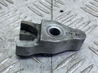 крепление форсунки Audi Q5 8R [рестайлинг] (2012 - 2017), 3.0 л., дизель, АКПП, внедорожник 5 дв., полный привод, 059216K