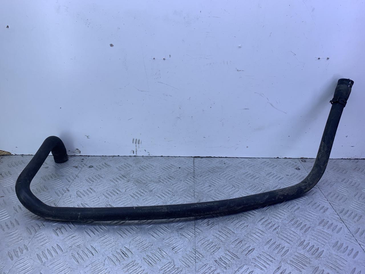 патрубок радиатора Mercedes-Benz Vito W639 2006, 3.2 л., M 112.951, бензин, АКПП, черный, задний привод, A6395012482 - фото №1