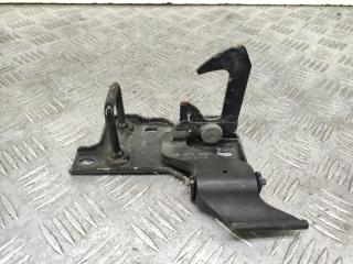 захватный крюк капота Skoda Yeti 1 поколение (2009 - 2014), бензин, МКПП, коричневый, 5L0823480