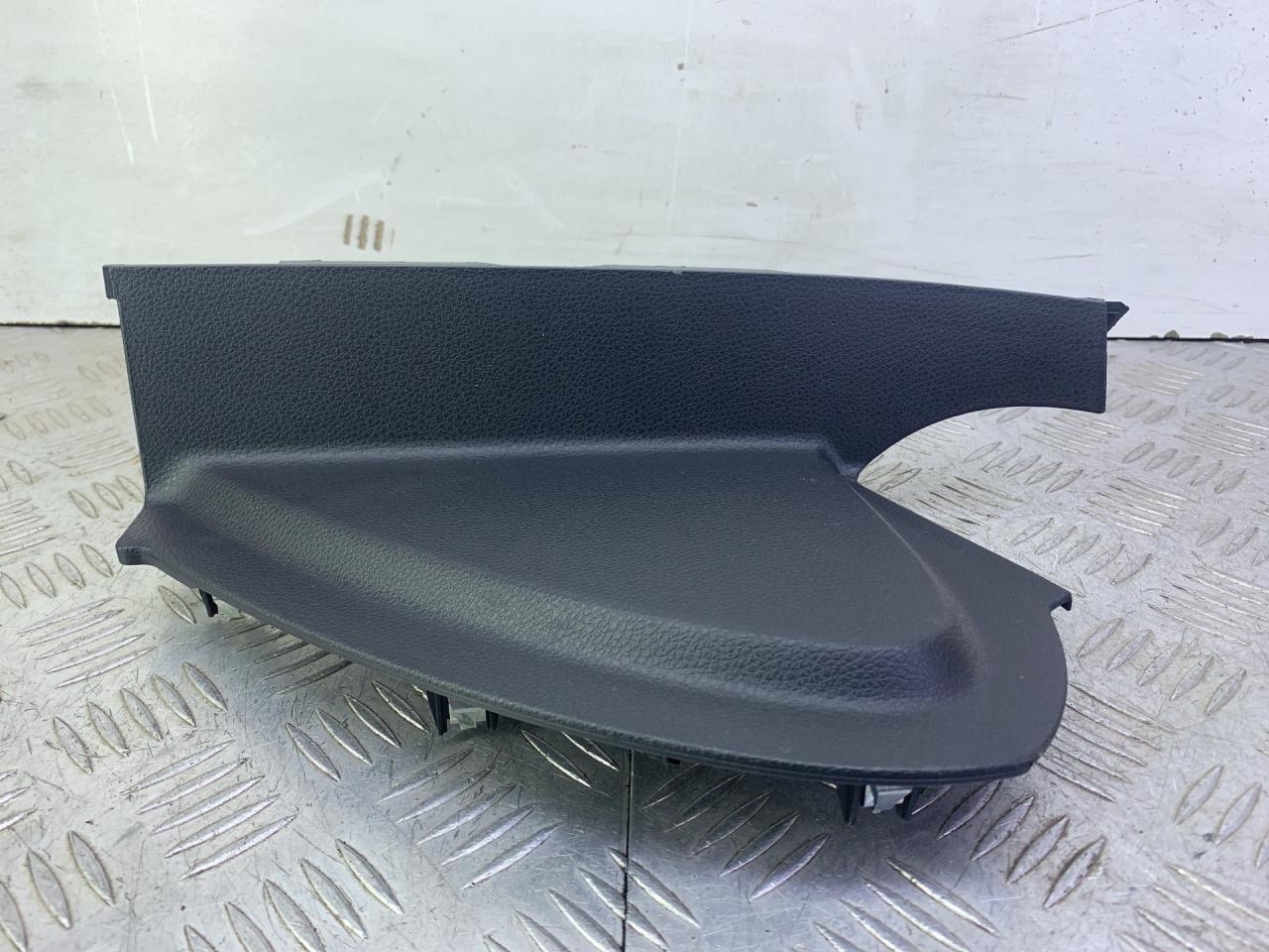 накладка на торпедо (консоль) Mercedes-Benz E-Класс W213/S213/C238/A238 (2016 - 2020), 2.0 л., OM 654.920, дизель, АКПП, серый, седан, задний привод, A2136800307 - фото №1