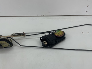 замок двери задней левой Hyundai Lantra 2 поколение [рестайлинг] 1999, 1.6 л., G4GR, бензин, МКПП, серебро, универсал, передний привод