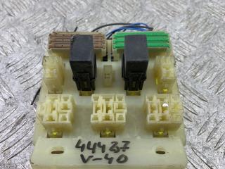 блок реле Volvo V40 1 поколение [рестайлинг] 2000, 1.8 л., B 4184 SM, бензин, МКПП, фиолетовый, универсал, передний привод