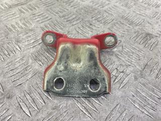 петля двери Chevrolet Spark M300 2012, 1.0 л., бензин, МКПП, красный, хетчбэк 5 дв., передний привод, A047587