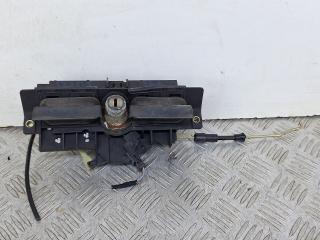 ручка открывания багажника Audi A4 B5 1997, 1.6 л., AHL, бензин, МКПП, универсал, 8D9827565A, 4B0827565B