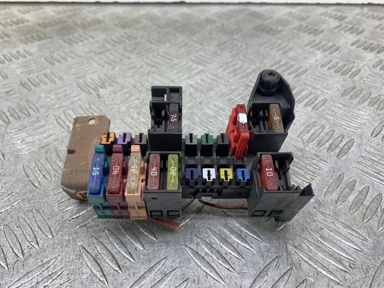 блок предохранителей Mercedes-Benz C-Класс W203/S203/CL203 (2000 - 2004), 2035400050 - фото №1