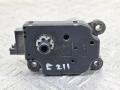моторчик заслонки печки Mercedes-Benz E-Класс W211/S211 2004, 3.2 л., M 112.954, бензин, АКПП, серебро, универсал, задний привод, A2038201642 - фото №2