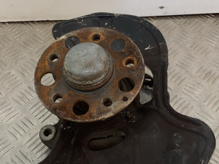 кулак поворотный правый Mercedes-Benz C-Класс W204/S204 S204.207 2009, 2.2 л., дизель, МКПП, серебро, универсал, задний привод