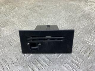 бардачок Volkswagen Golf 7 поколение [рестайлинг] (2017 - 2019), 1.5 л., DACA, бензин, универсал, 5G0858373