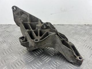 кронштейн генератора Land Rover Discovery 3 поколение L319 2007, 2.7 л., 276DT, дизель, АКПП, серый, внедорожник 5 дв., полный привод, 4H2Q10239EB