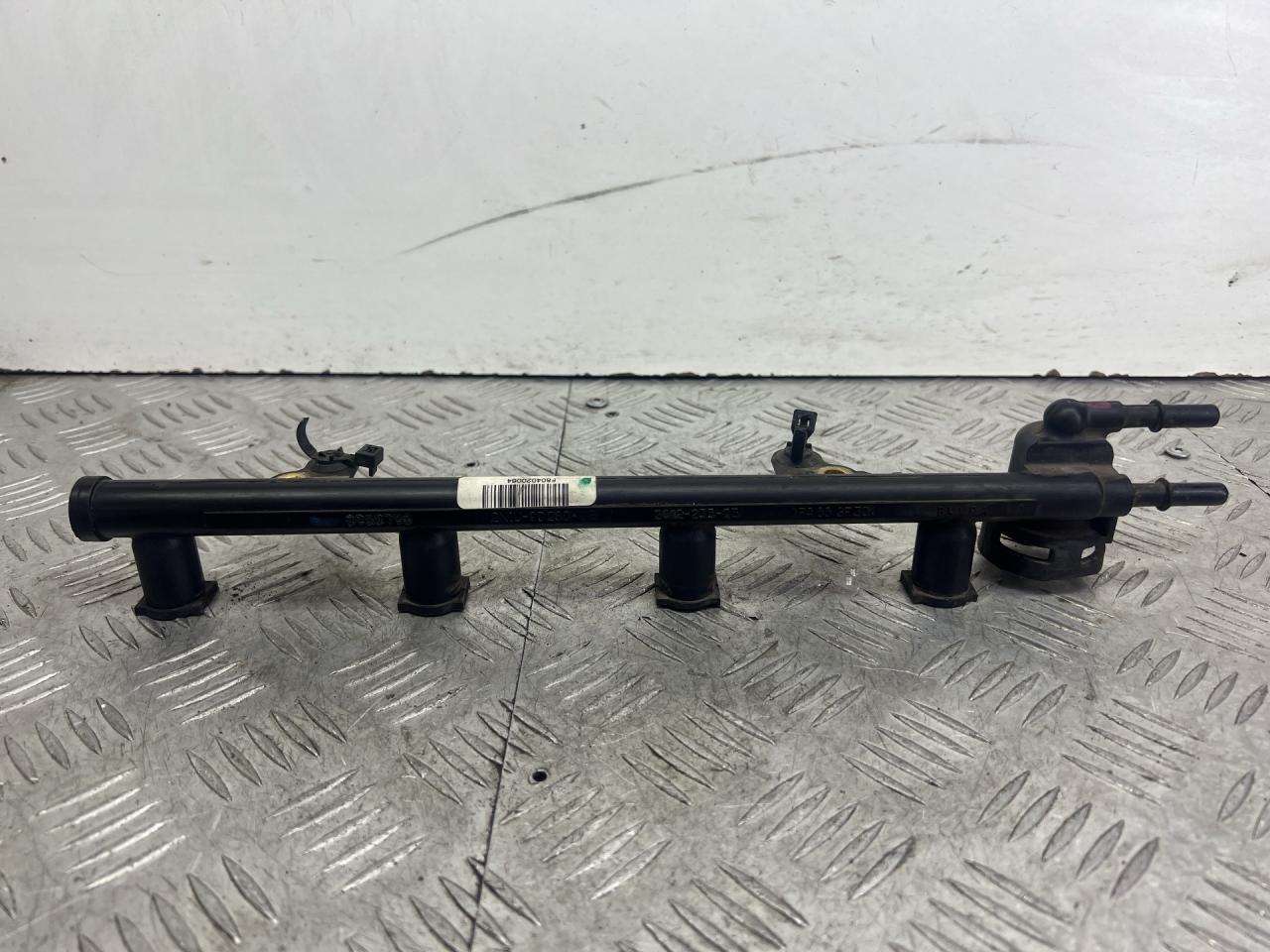 топливная рампа Ford Fiesta 5 поколение (2001 - 2007), 1.3 л., BAJA, бензин, 2NIU9D280CB - фото №1