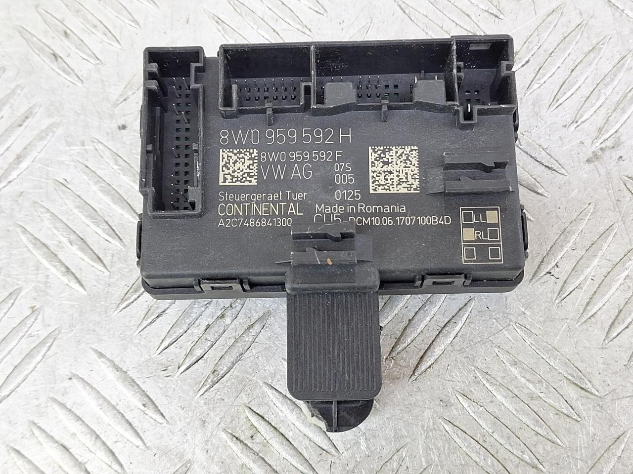 модуль управления двери Audi A4 B9 2017, 1.4 л., CVNA, бензин, 6МКПП, темно-синий, универсал, передний привод, 8W0959592H, 8W0959592F - фото №1