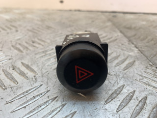 кнопка аварийной сигнализации Kia Sorento 1 поколение 2004, 2.5 л., дизель, МКПП, серый, внедорожник 5 дв., полный привод, правый руль