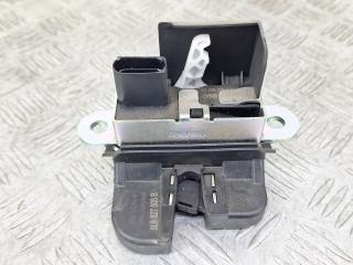 замок багажника Skoda Yeti 1 поколение (2009 - 2014), бензин, МКПП, коричневый, 5L6827505B