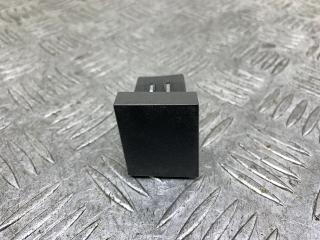 заглушка в торпедо Opel Vectra C 2002, 1.8 л., Z 18 XE, бензин, МКПП, серый, седан, передний привод, 09185912