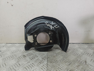 защитный кожух тормозного механизма Nissan Juke YF15 (2010 - 2014)