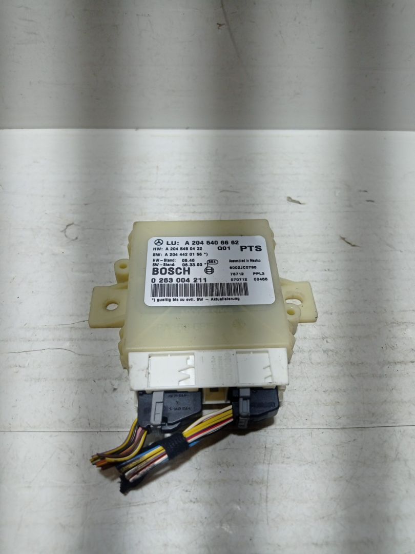 блок управления парктрониками Mercedes-Benz C-Класс W204/S204 2007, 1.8 л., M 271.950, бензин, АКПП, серебро, седан, задний привод, 0263004211, A2044420156, A2045406662, A2045450432 - фото №1