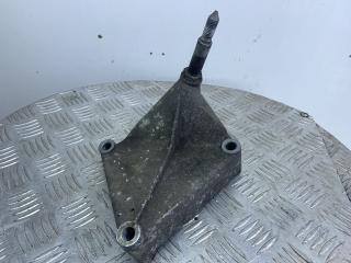 кронштейн КПП Renault Scenic 1 поколение [рестайлинг] 2002, 1.6 л., K4M 700, бензин, МКПП, серебро, минивэн, передний привод, 7700832251