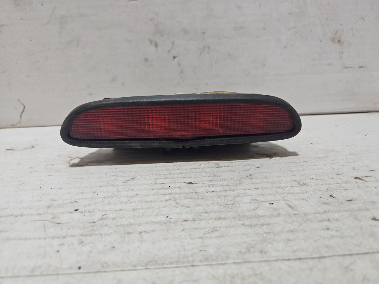 дополнительный стоп-сигнал Mercedes-Benz A-Класс W168 (1997 - 2001) - фото №1