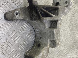 кронштейн компрессора кондиционера Chevrolet Matiz 2 поколение [рестайлинг] (2008 - 2010), 1.0 л., бензин, МКПП, голубой, хетчбэк 5 дв., передний привод