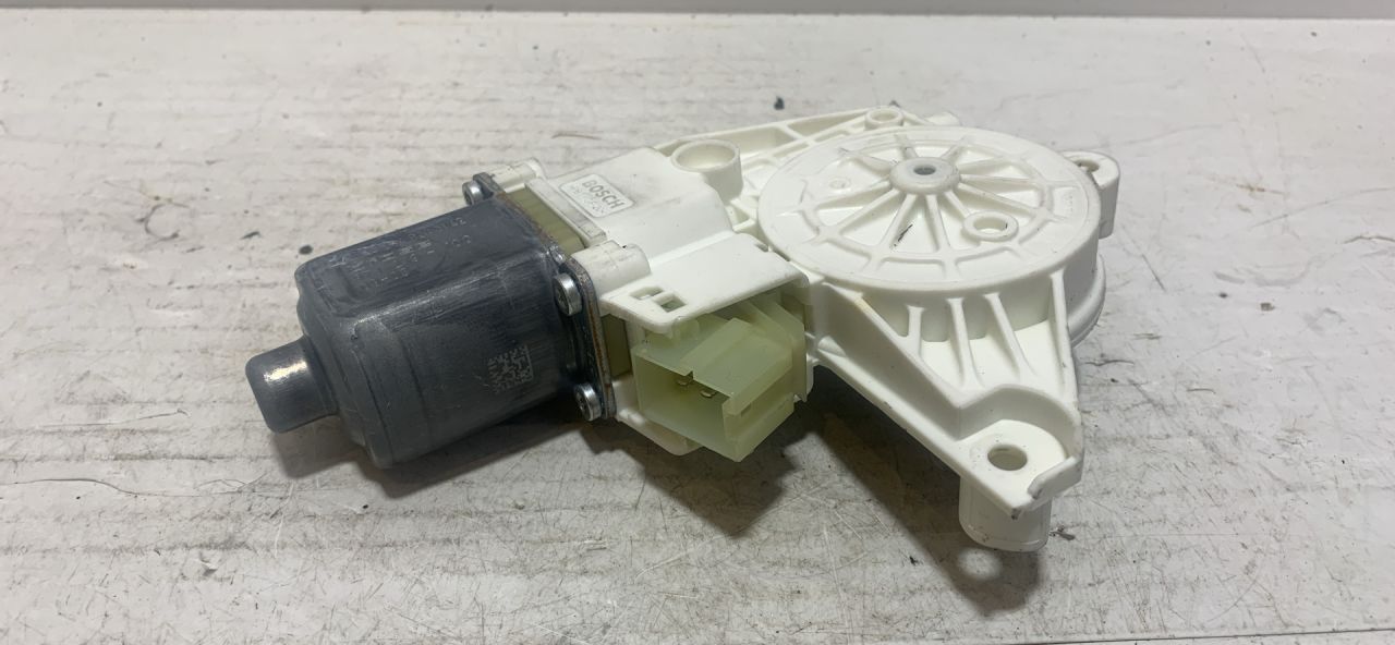 моторчик стеклоподъемника передний левый Mercedes-Benz C-Класс W204/S204 S204.207 2009, 2.2 л., дизель, МКПП, серебро, универсал, задний привод, A2048200142 - фото №1