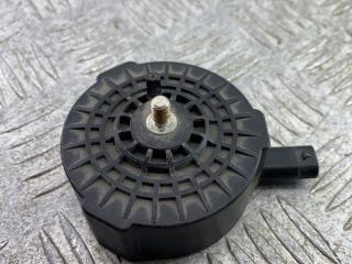 Симпозер Volkswagen Golf 6 поколение 2012, 2.0 л., CCZB, бензин, АКПП, белый, кабриолет, передний привод, 8J0907601