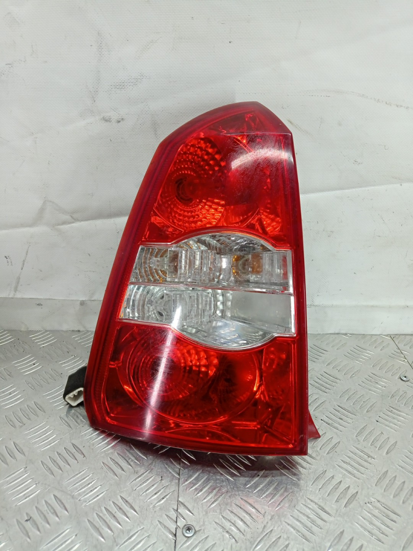 фонарь задний левый Chevrolet Nubira 1 поколение 2007, 2.0 л., Z 20 DM, дизель, МКПП, универсал, передний привод - фото №1