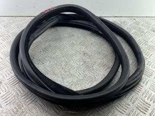 уплотнитель двери Land Rover Discovery 3 поколение L319 2007, 2.7 л., 276DT, дизель, АКПП, серый, внедорожник 5 дв., полный привод