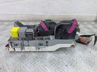 блок предохранителей Opel Tigra 2 поколение 2006, 1.4 л., Z 14 XEP, бензин, МКПП, кабриолет, передний привод