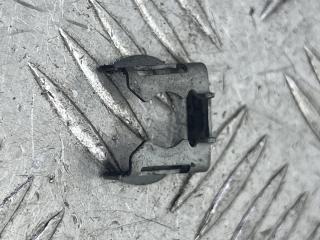 крепление форсунки Mercedes-Benz C-Класс W204/S204 2007, 1.8 л., M 271.950, бензин, АКПП, серебро, седан, задний привод