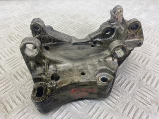 кронштейн гидроусилителя Peugeot 206 1 поколение [рестайлинг] (2002 - 2009), 1.4 л., KFU (ET3J4), бензин, МКПП, серебро, хетчбэк 3 дв., передний привод